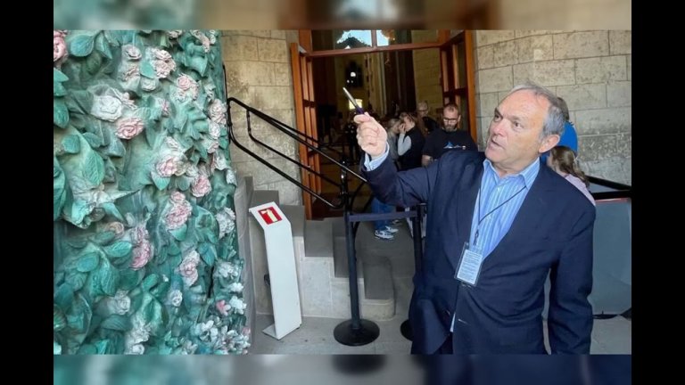 José Manuel Almuzara: la obra de Antoni Gaudí es un puente entre la materia y lo sagrado